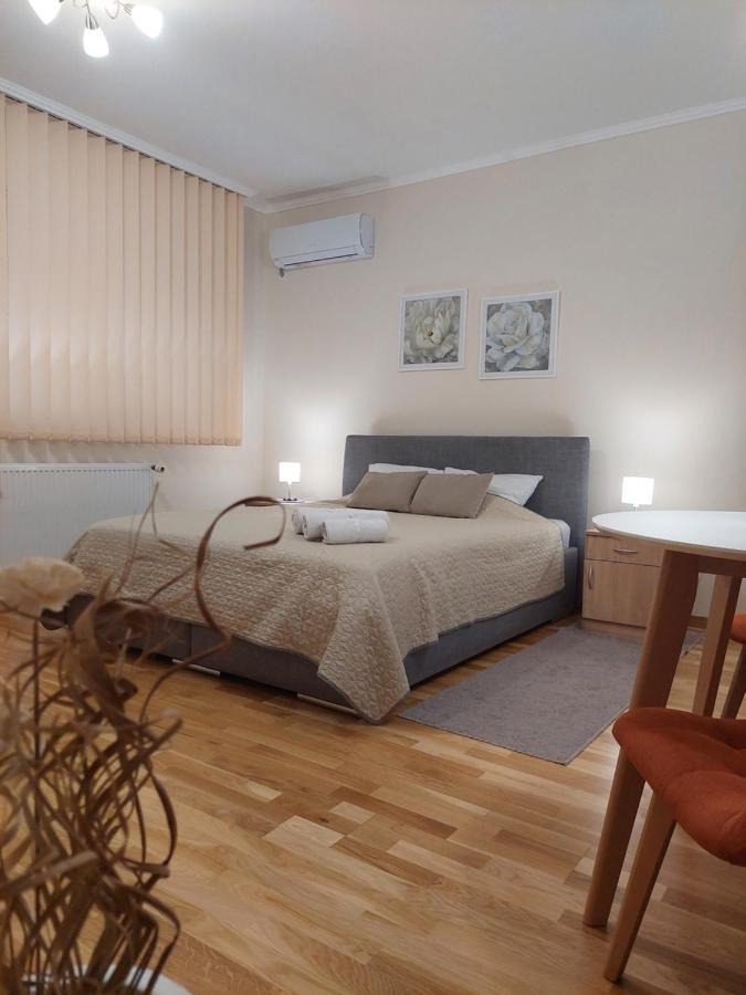 Apartman Miluro Subotica Luaran gambar